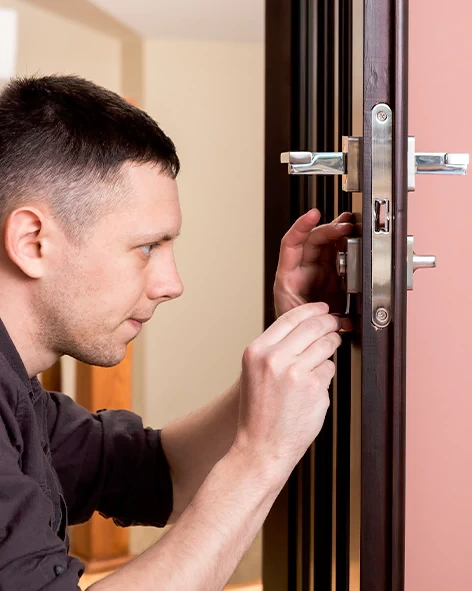 : Professional Locksmith For Commercial And Residential Locksmith Services in Suisun City, CA