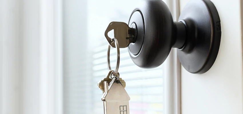 Bifold Door Knob Replacement in Suisun City, California